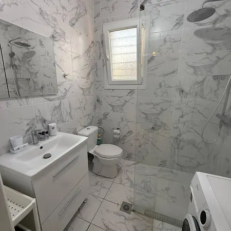 Asteri - 2 Bedrooms *