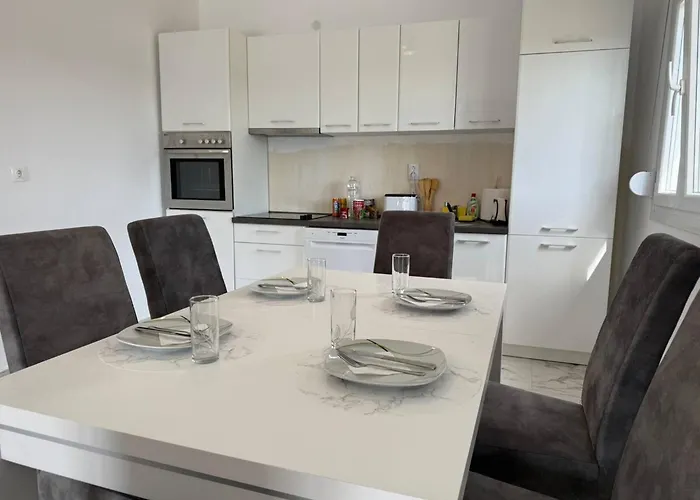Asteri - 2 Bedrooms
