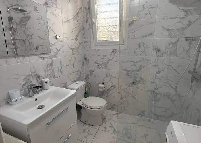 Asteri - 2 Bedrooms *