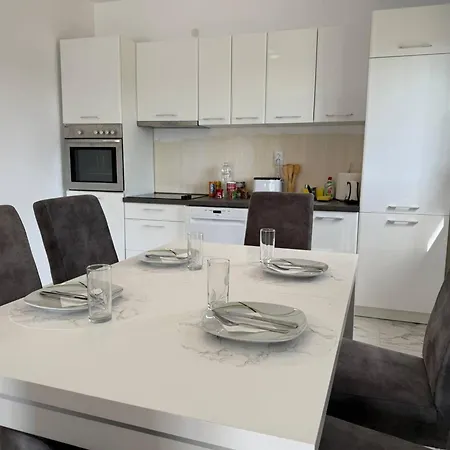 Asteri - 2 Bedrooms